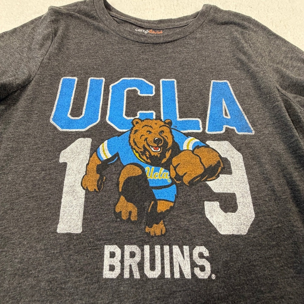 UCLA Bruins T-Shirt Small Gray Excellent